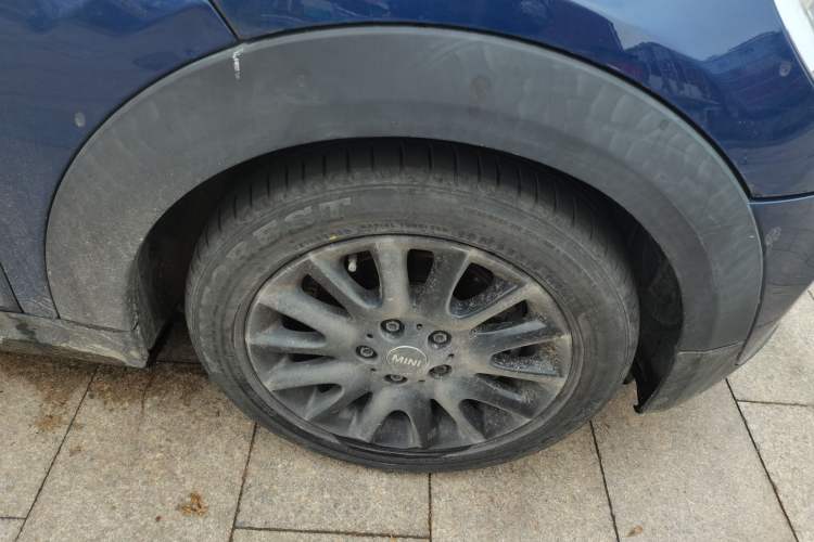 Used MINI 2016 1.2T ONE Pioneer Edition Right Front Wheel Hub