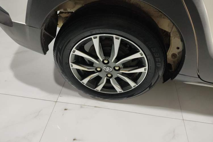 Used Toyota YARiS L Zhi Xuan 2022 X-Trail 1.5L CVT Luxury PLUS Edition
