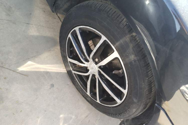 Used Bestune B50 2013 1.6L manual luxury version Right Front Wheel Hub