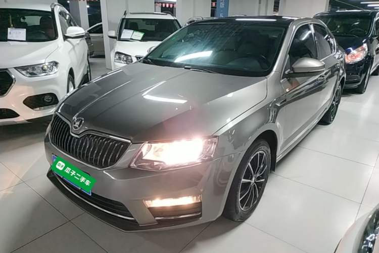 Used Skoda Octavia 2016 1.6L Automatic Smart Drive Edition
