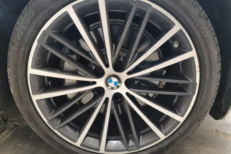 Used BMW 5 Series 2022 Second Facelift 530Li xDrive M Sport Package
