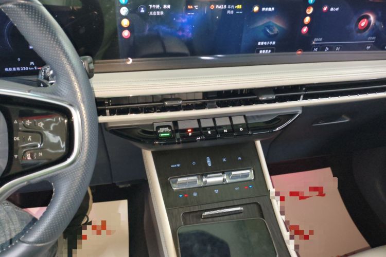 Used Lincoln Corsair 2023 2.0T Two-Wheel-Drive Luxury Edition Audio And AC Panel