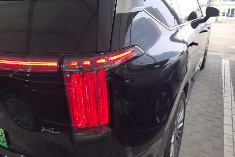 Used Hyptec HL 2025 700 Ultra Six-Seater All-Wheel-Drive LiDAR Version
