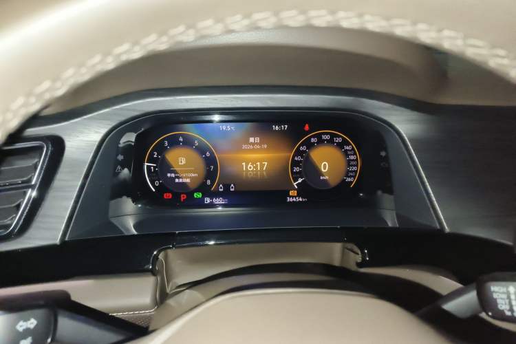 Used Volkswagen Viloran 2022 380TSI Luxury Edition
