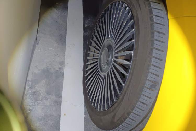 Used Land Rover Range Sport 2019 3.0 SC V6 Special Edition Right Front Wheel Hub