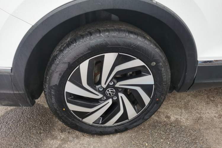 Used Volkswagen Tiguan L 2024 300TSI Automatic Two-Wheel Drive Smart Edition