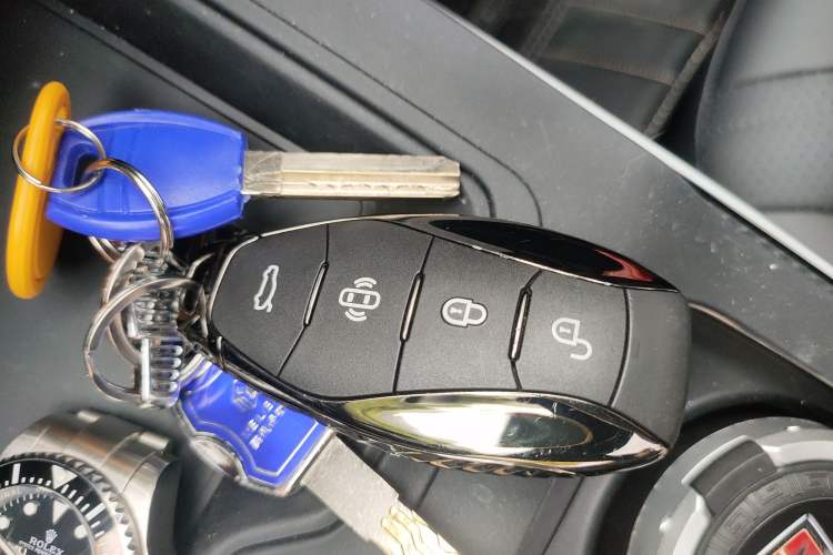 Used Hongqi HS5 2026 Model 2.0T Two-Wheel Drive Xuan Ying Edition
