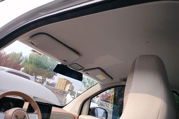 Used Wuling Hongguang MINIEV 2024 3rd Generation 215km Advanced Version Headliner