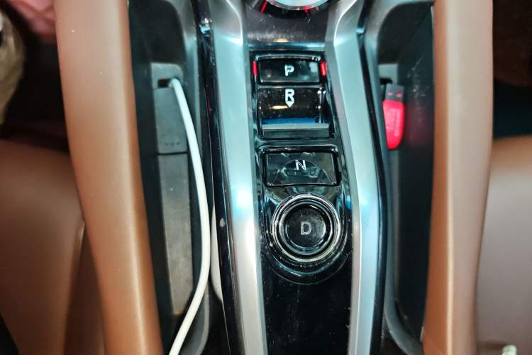 Used Acura CDX 2016 1.5T Two-Wheel Drive Deluxe Edition