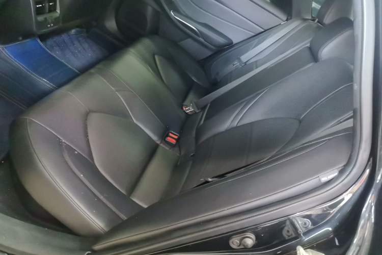 Used Toyota Avalon 2022 Dual-Engine 2.5L Luxury Edition Interior 3