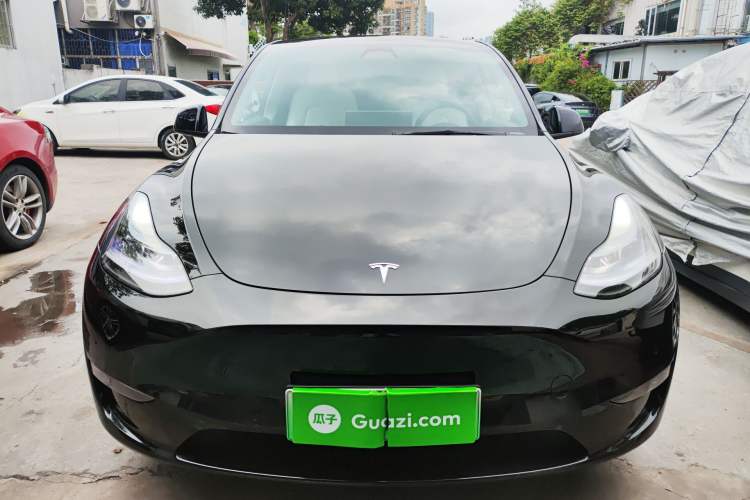 Used Tesla Model Y 2023 Long-Range All-Wheel-Drive Version