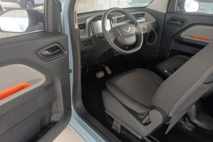 Used Wuling Hongguang MINIEV 2021 Macaron Fashion Model Lithium Iron Phosphate
