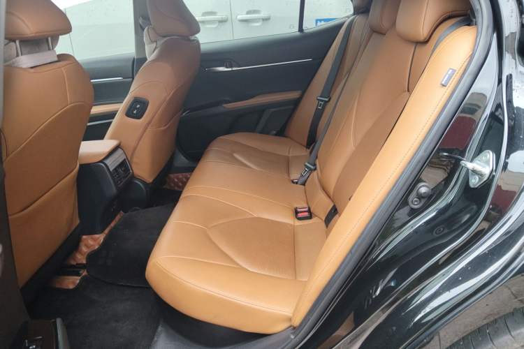 Used Toyota Camry 2019 Revised Version Dual-Engine 2.5 HG Luxury Edition Left Rear Seat