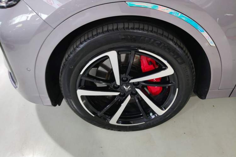 Used VOYAH FREE 2025 Model FREE+ Four-Wheel-Drive Qiankun Edition