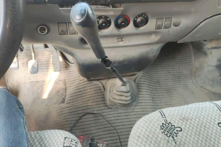 Used Ford Classic Transit 2016 2.8T Diesel Short-Wheelbase 6-Seater Mid-Roof Multifunction Vehicle JX493ZLQ4
