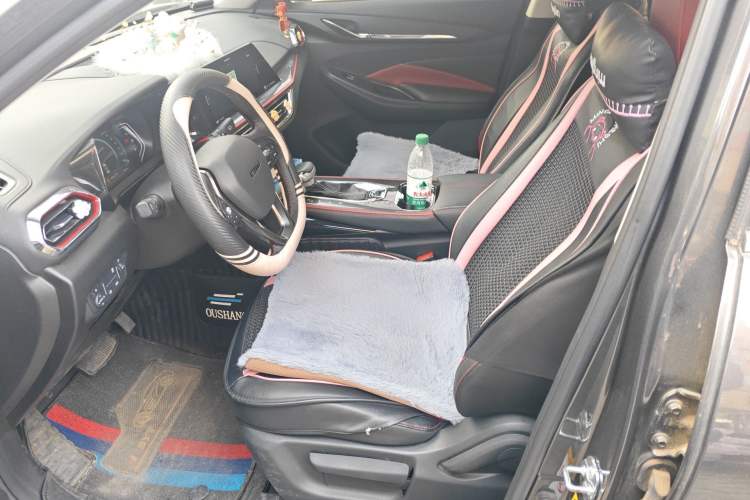 Used CHANGAN OSHAN X5 2021 1.5T DCT Prestige Edition Left Front Seat