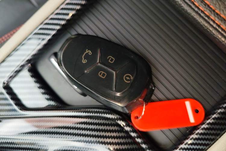 Used Lynk & Co 02 2019 1.5T DCT Two-Wheel Drive Shine Pro Edition China VI Standard Vehicle Key