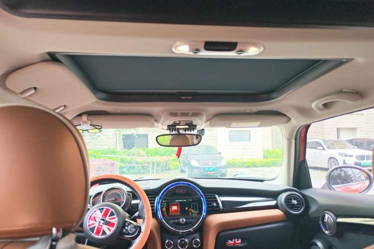 Used MINI 2018 1.5T COOPER SEVEN Anniversary Edition Five-Door Version
