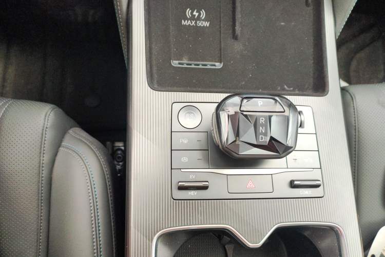 Used BYD Song L DM-i 2025 Intelligent Driving Version 160 km Beyond-Range Type
