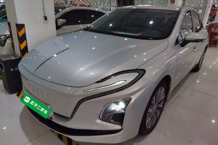 Used Hongqi E-QM5 2022 431 km Charge & Enjoy Edition