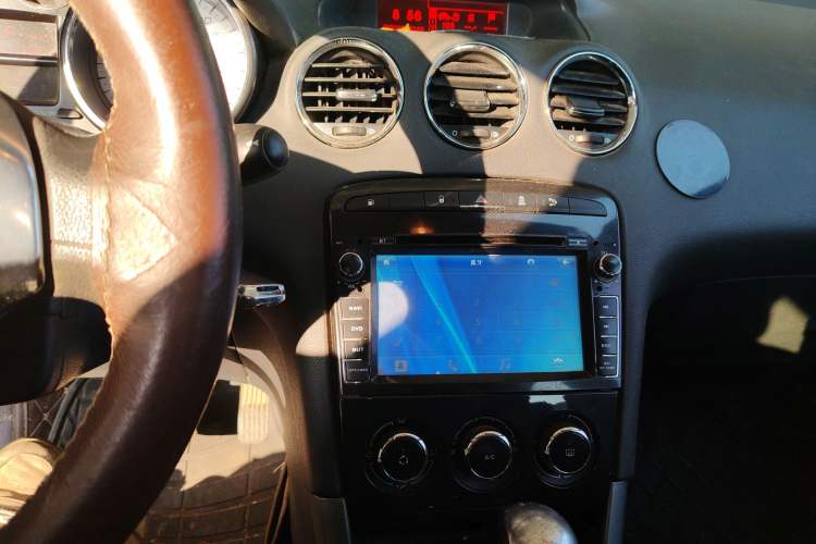 Used Peugeot 408 2013 2.0L Automatic Comfort Edition