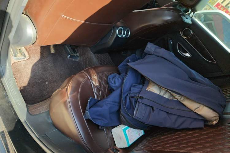 Used Mercedes-Benz GLC 2017 GLC 260 4MATIC Dynamic Edition Left Rear Seat