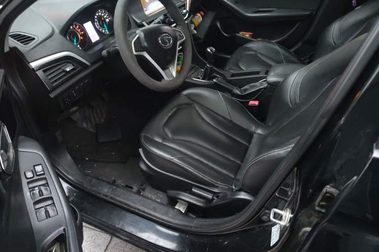 Used Soueast V5 Lingzhi 2015 Plus 1.5L Manual Smart Edition Driver Seat