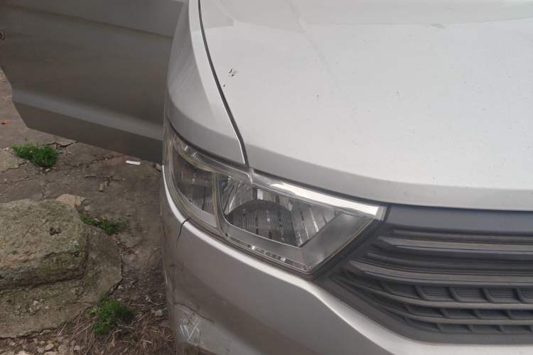 Used Wuling Hongguang V 2022 1.5L Jingqu Edition Electric-Assist LAR
