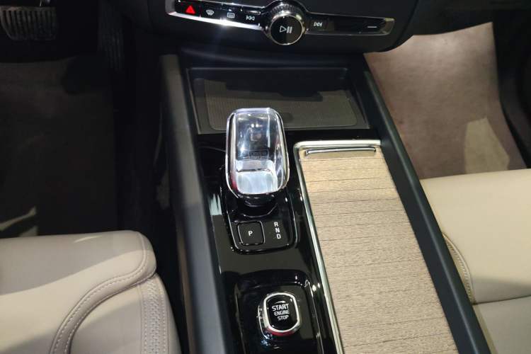 Used Volvo XC60 2026 B5 4x4 SmartDrive Sport Edition