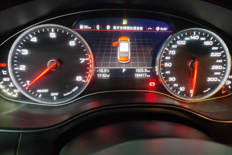 Used Audi A6L 2018 30th Anniversary Edition 35 TFSI Fashion Model Odometer Close Up