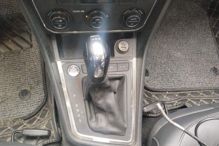 Used Volkswagen Lavida 2017 230TSI DSG Comfort Edition
