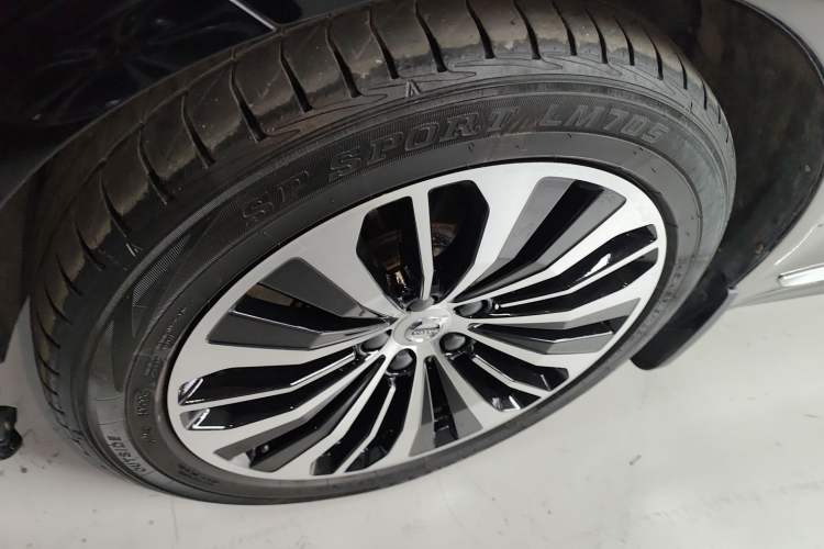 Used Volvo S90 2023 B5 Zhiyi Luxury Edition