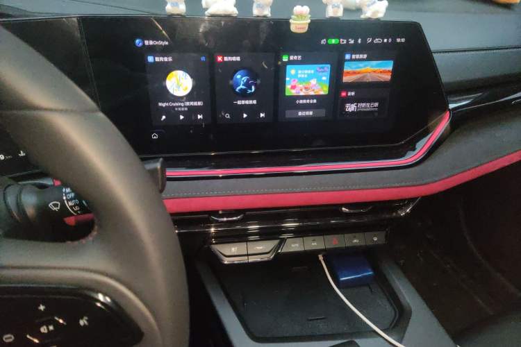 Used CHANGAN X5 PLUS 2025 1.5T DCT Excellence Edition Audio And AC Panel