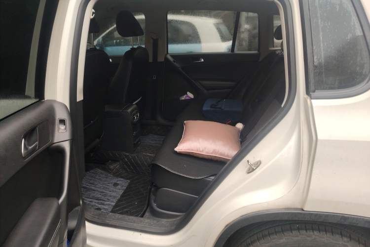 Used Volkswagen Tiguan L 2016 300TSI Automatic Two-Wheel Drive Trend Edition