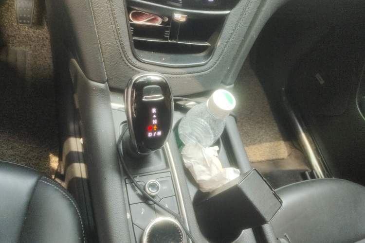 Used Cadillac XT5 2020 Revised Version 28T Luxury Edition Gear Lever