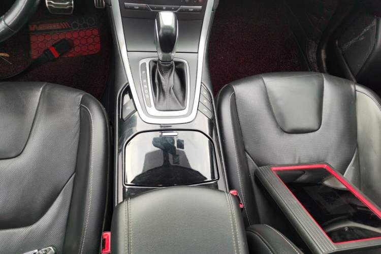 Used Ford Edge 2016 EcoBoost 245 Four-Wheel Drive Titanium 7-Seater