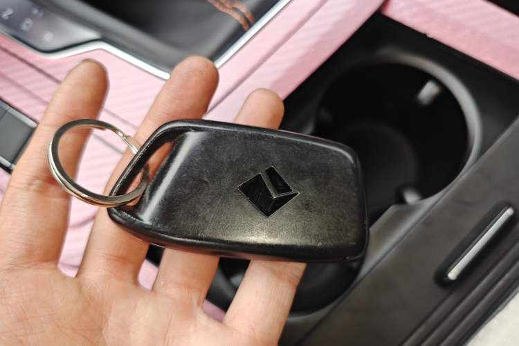 Used Baojun RC-6 2019 1.5T CVT 24-Hour Online Prestige Edition Interior 1