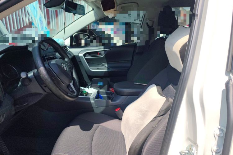 Used Toyota RAV4 2023 2.0L CVT Two-Wheel Drive Urban Edition
