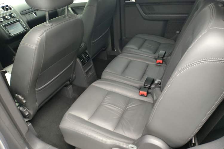 Used Volkswagen Touran 2015 1.4T Manual Comfort Edition 5-Seater Left Rear Seat
