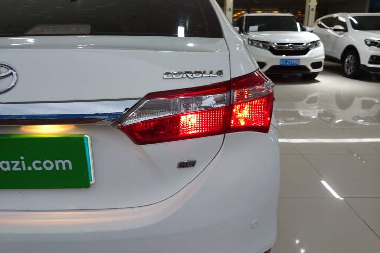 Used Toyota Corolla 2014 1.6L CVT GL-i Right Rear Taillight