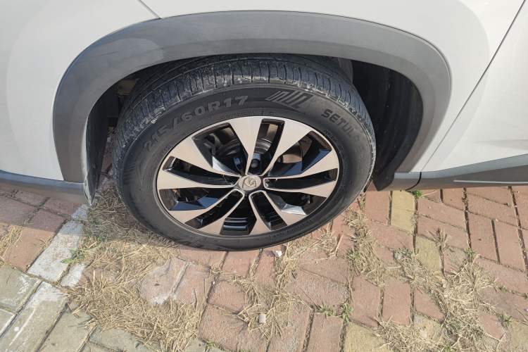 Used Baojun 530 2020 1.5T CVT Prestige Connected Version 7 Seats Left Front Wheel Hub