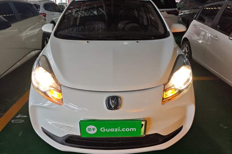 Used CHANGAN Benni E-Star 2021 National Edition Colorful Version Lithium Iron Phosphate (31.86 kWh) Front