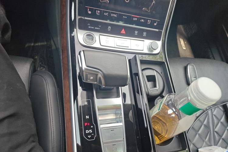 Used Audi A8 2022 A8L 55 TFSI quattro Luxury Edition Collector's Model
