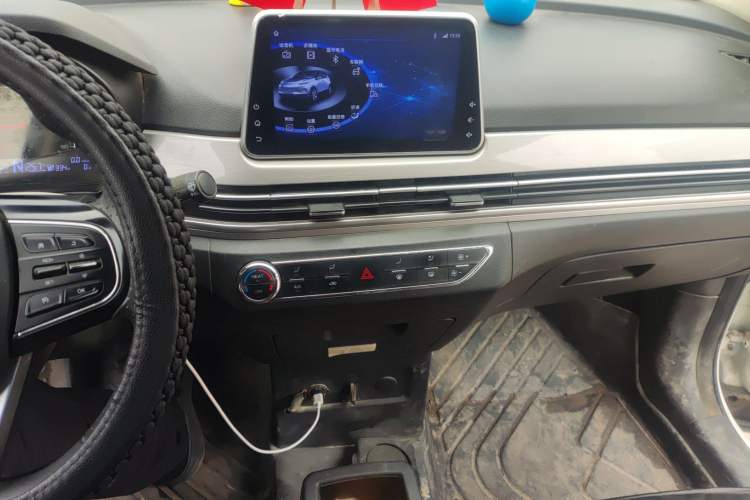 Used Dayun Yuehu 2022 300 Standard Edition Audio And AC Panel