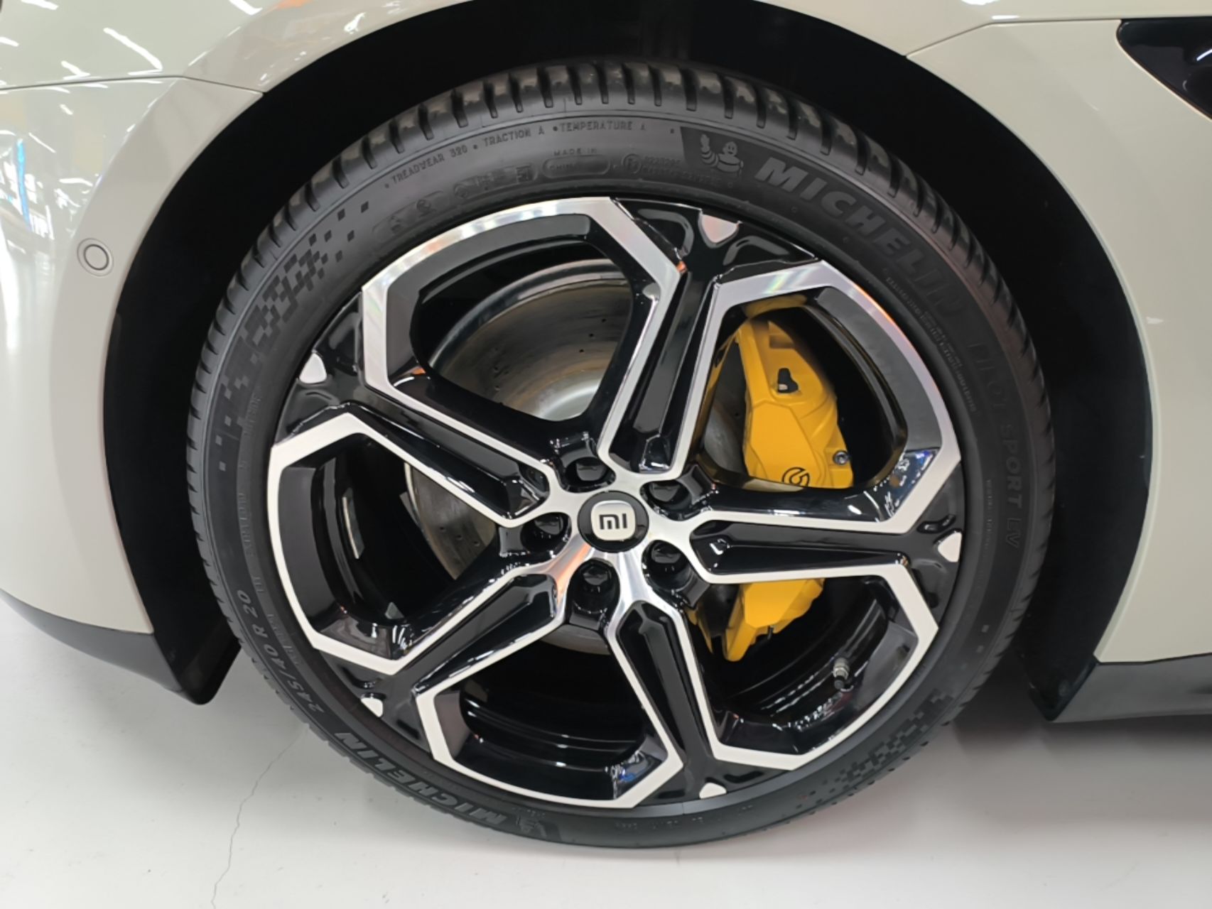 Xiaomi Auto SU7 2024 Four-Wheel Drive Ultra-Long Range Advanced Intelligent Driving Max Edition — снимка 10