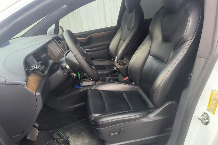 Used Tesla Model X 2019 Long-Range Version
