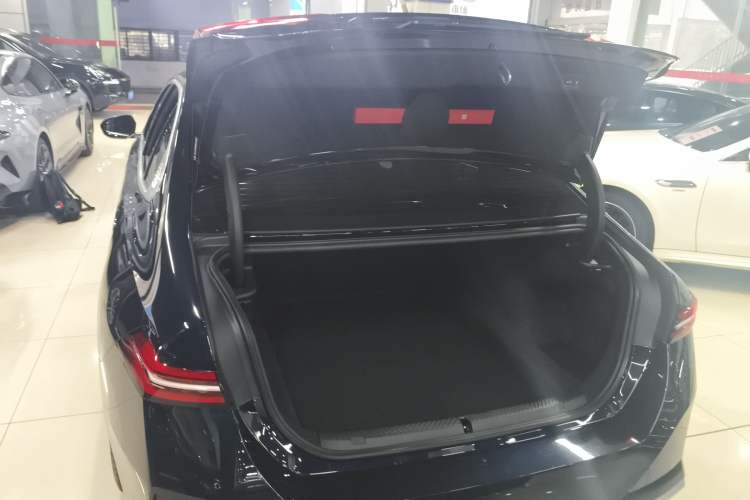 Used BMW 5 Series 2024 530Li Leading Model M Sport Package
