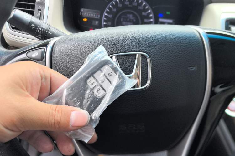 Used Honda Odyssey 2017 2.4L Luxury Edition Vehicle Key