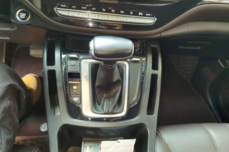 Used GAC Trumpchi M6 2019 270T Automatic Luxury Edition (7-seater) China V Standard Gear Lever