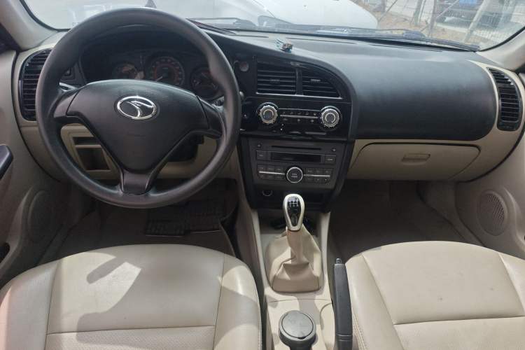 Used Soueast V3 Lingyue 2012 1.5L Manual Happiness Edition